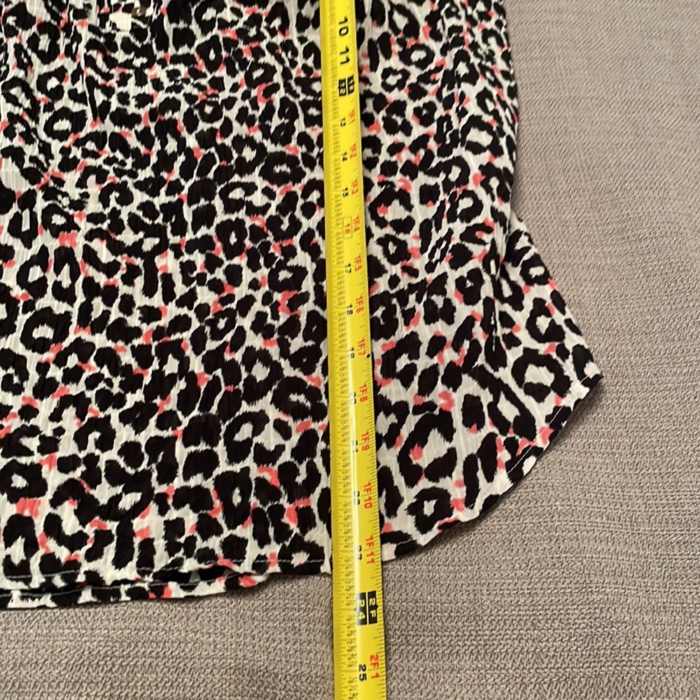 🌷Loft Animal Print Lightweight Top with Ruffle Details Small Sleeveless - Picture 6 of 11